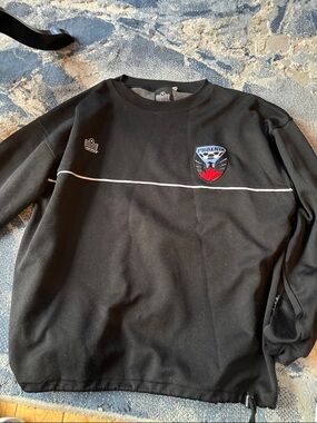 Black Phoenix-Emblem Crewneck Sweatshirt